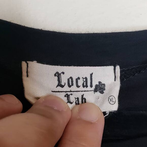 Local Lab| Live 24hour Noodle Graphic crop top, Extra Large - Picture 5 of 6